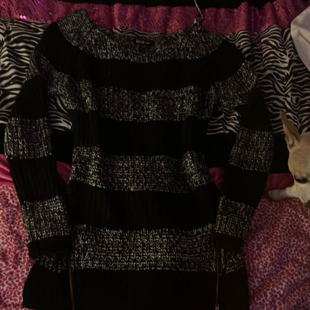 Love by Chelsey black stripped long sleeve